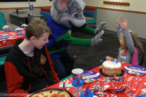 chuck e cheeses